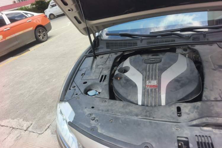 Used Geely Auto Emgrand GT 2017 1.8T Comfort Model Engine Bay Right
