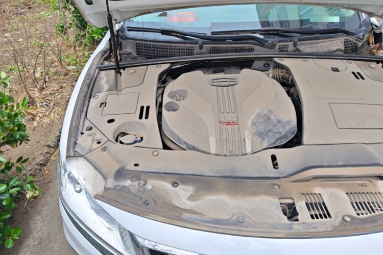 Used Geely Auto Emgrand GT 2017 1.8T Luxury Model Engine Bay Right