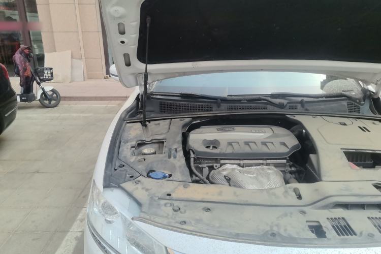 Used Geely Auto Emgrand GT 2017 2.4L Zunya Model Engine Bay Right