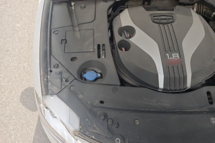 Used Geely Auto Emgrand GT 2017 1.8T Luxury Model Engine Bay Right