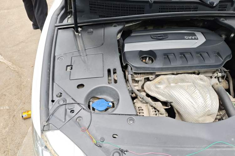 Used Geely Auto Emgrand GT 2017 2.4L Zunya Model Engine Bay Right