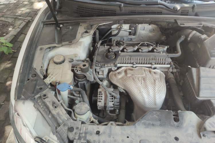 Used Geely Auto Emgrand GT 2017 2.4L Comfort Model Engine Bay Right