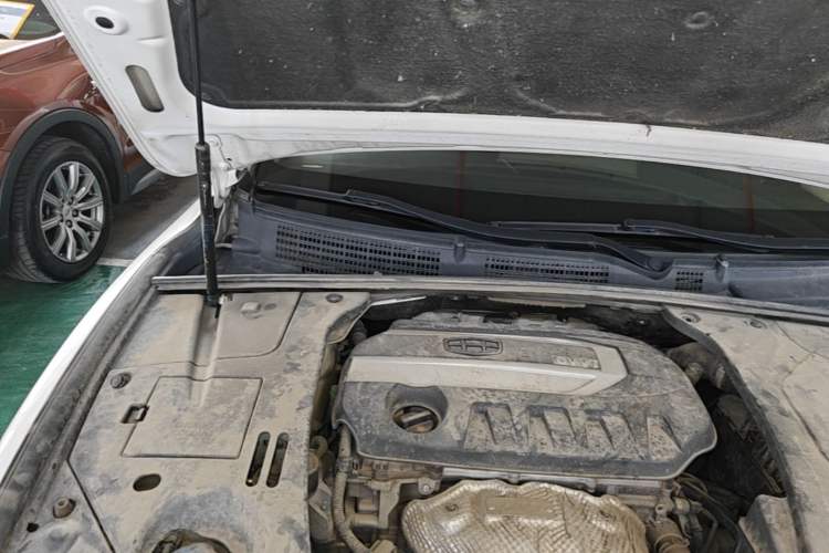 Used Geely Auto Emgrand GT 2017 2.4L Comfort Model Engine Bay Right