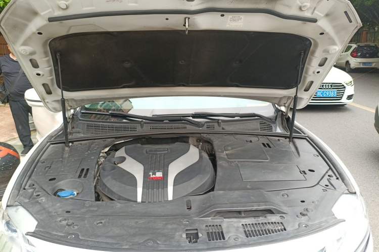 Used Geely Auto Emgrand GT 2017 1.8T Flagship 4G Edition Engine Bay