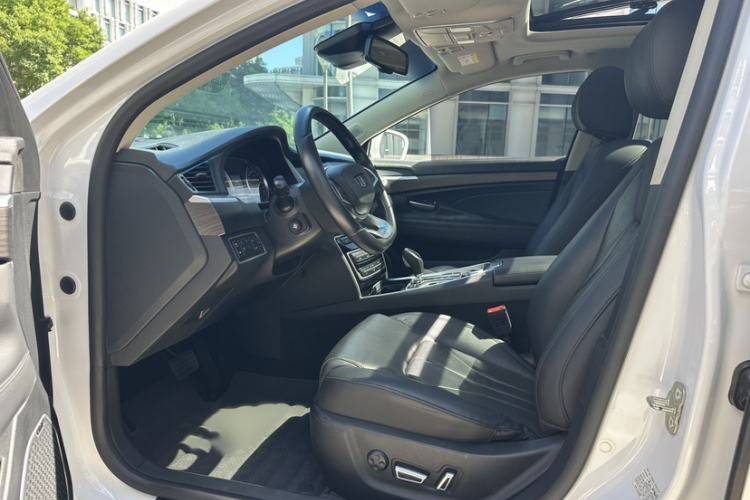 Used Geely Auto Emgrand GT 2017 1.8T Flagship 4G Edition Exterior 1
