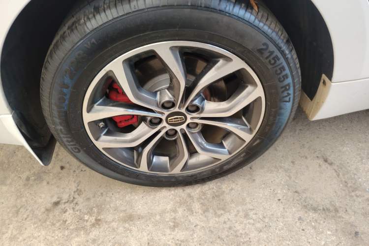 Used Geely Auto Emgrand GT 2017 2.4L Comfort Model Exterior 5