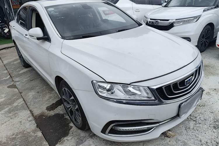 Used Geely Auto Emgrand GT 2017 2.4L Comfort Model Front Right 45 Deg