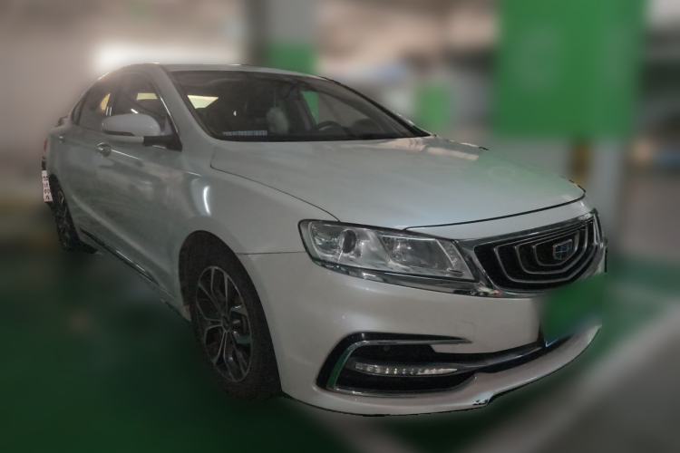 Used Geely Auto Emgrand GT 2017 2.4L Zunya Model Front Right 45 Deg