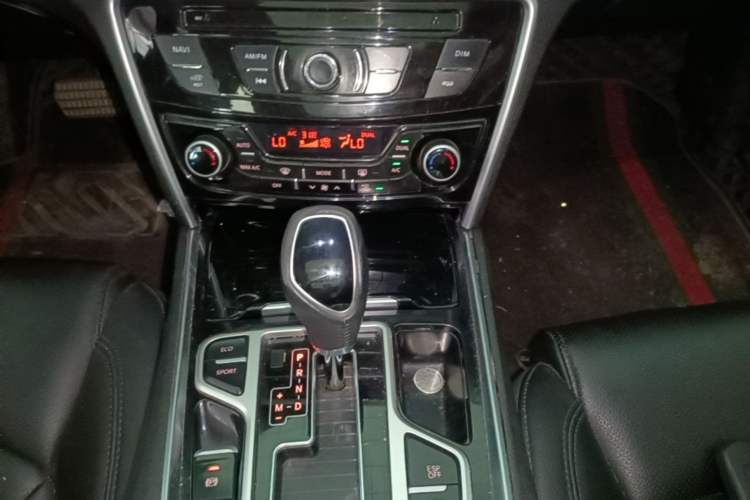 Used Geely Auto Emgrand GT 2017 2.4L Comfort Model Gear Lever