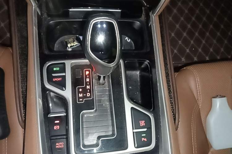 Used Geely Auto Emgrand GT 2017 1.8T Luxury Model Gear Lever
