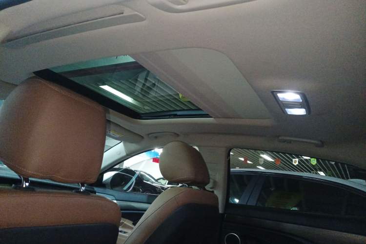 Used Geely Auto Emgrand GT 2017 2.4L Zunya Model Headliner