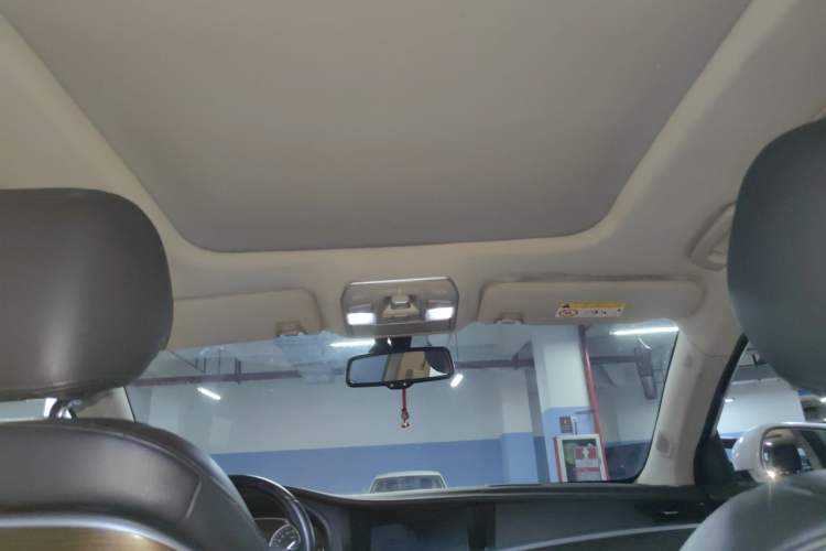 Used Geely Auto Emgrand GT 2017 1.8T Luxury Model Headliner