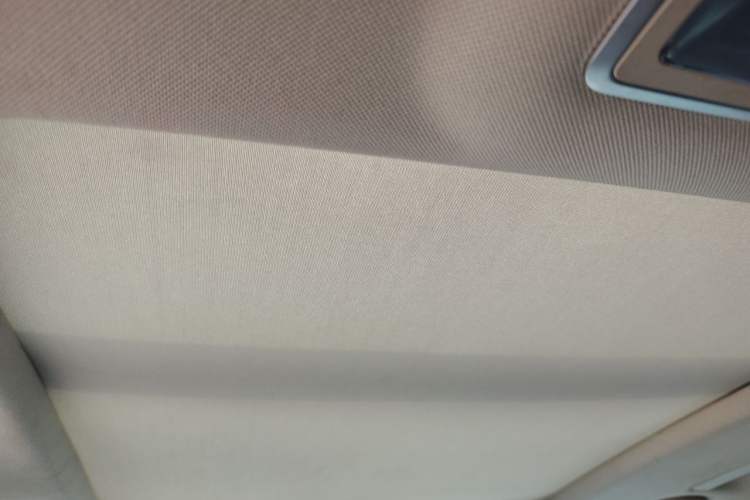 Used Geely Auto Emgrand GT 2017 1.8T Comfort Model Headliner