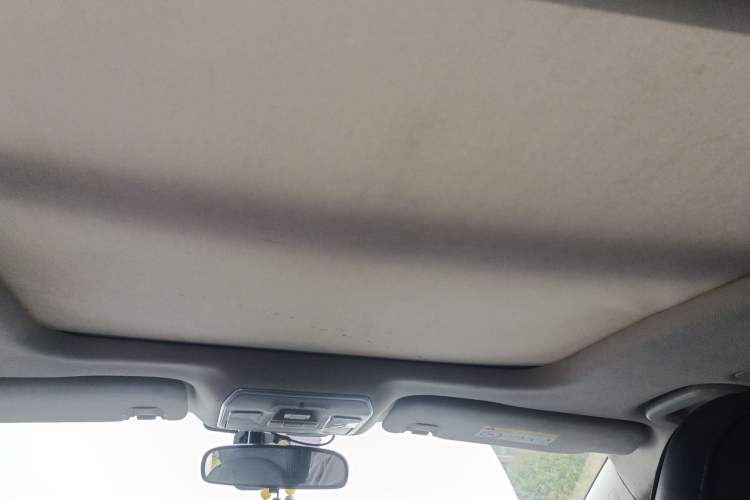 Used Geely Auto Emgrand GT 2017 1.8T Comfort Model Headliner