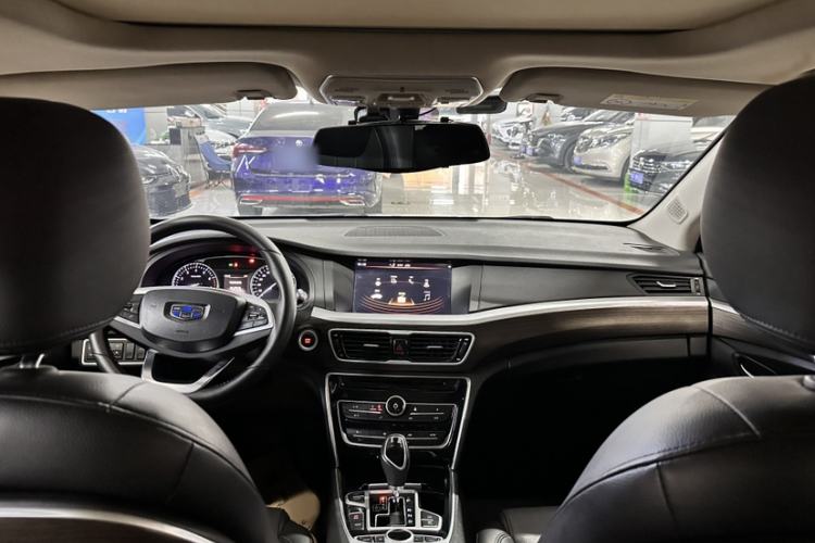 Used Geely Auto Emgrand GT 2017 1.8T Luxury Model Interior 3