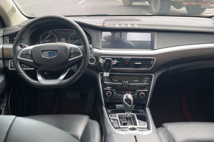 Used Geely Auto Emgrand GT 2017 1.8T Comfort Model Interior 3