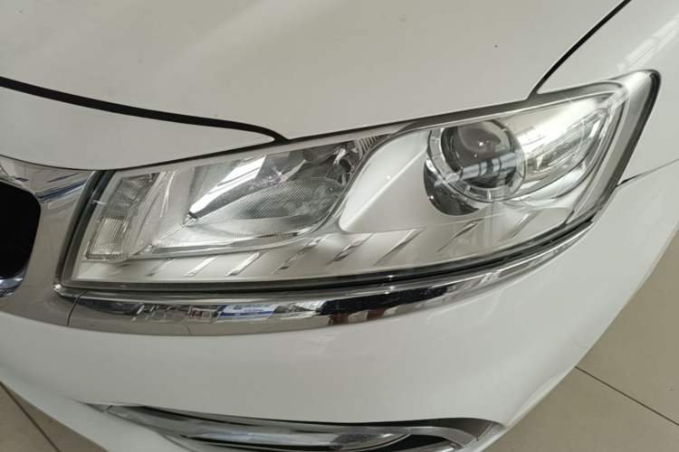 Used Geely Auto Emgrand GT 2017 2.4L Comfort Model Left Front Headlight