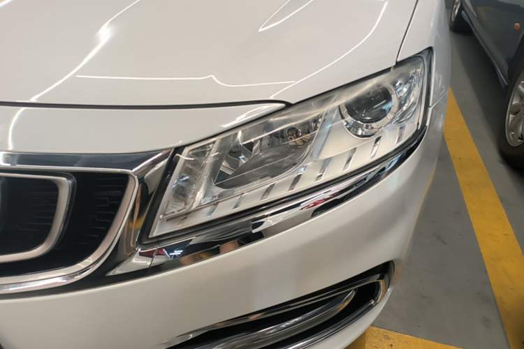 Used Geely Auto Emgrand GT 2017 2.4L Comfort Model Left Front Headlight