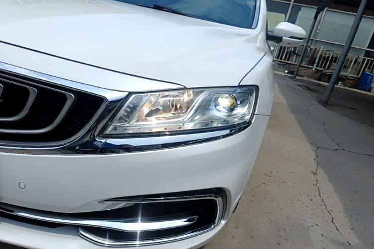 Used Geely Auto Emgrand GT 2017 1.8T Flagship 4G Edition Left Front Headlight