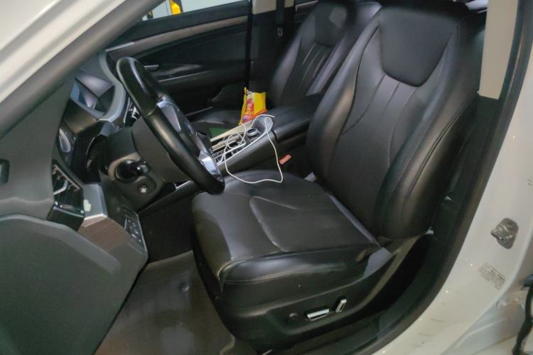 Used Geely Auto Emgrand GT 2017 1.8T Luxury Model Left Front Seat