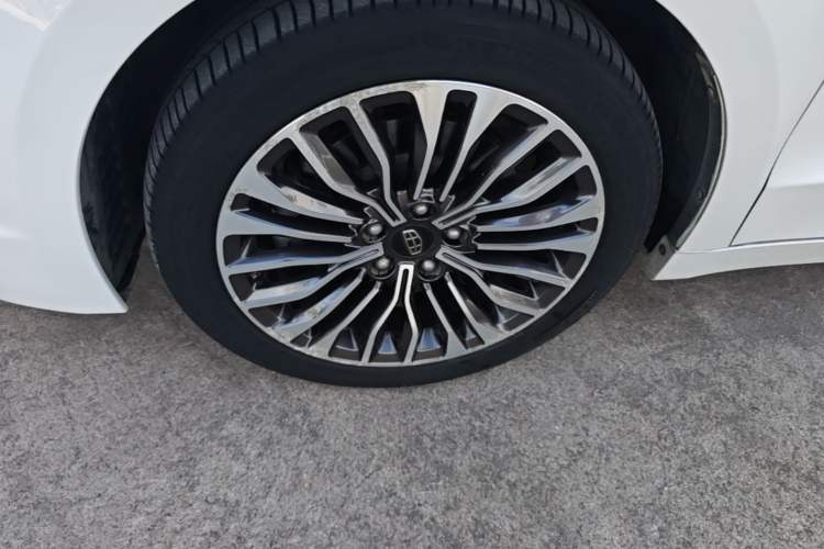 Used Geely Auto Emgrand GT 2017 1.8T Flagship 4G Edition Left Front Wheel Hub