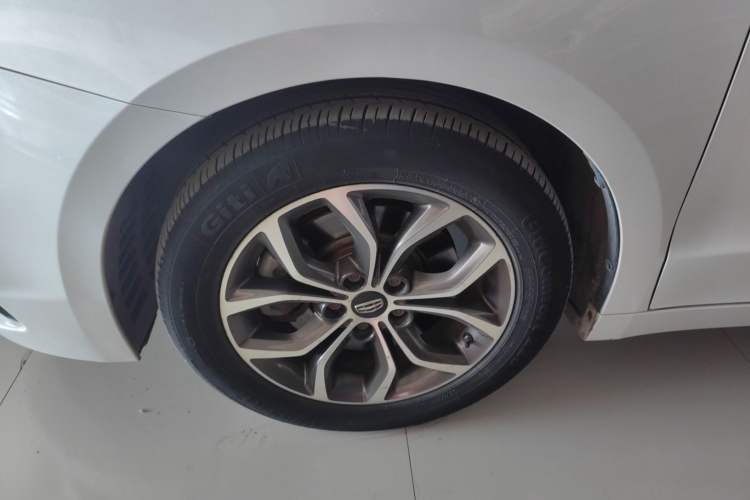 Used Geely Auto Emgrand GT 2017 1.8T Luxury Model Left Front Wheel Hub