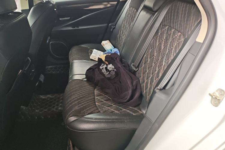 Used Geely Auto Emgrand GT 2017 2.4L Luxury Model Left Rear Seat