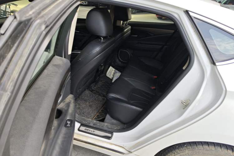 Used Geely Auto Emgrand GT 2017 2.4L Comfort Model Left Rear Seat