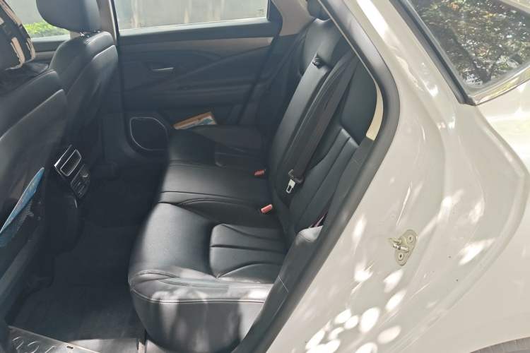 Used Geely Auto Emgrand GT 2017 2.4L Comfort Model Left Rear Seat