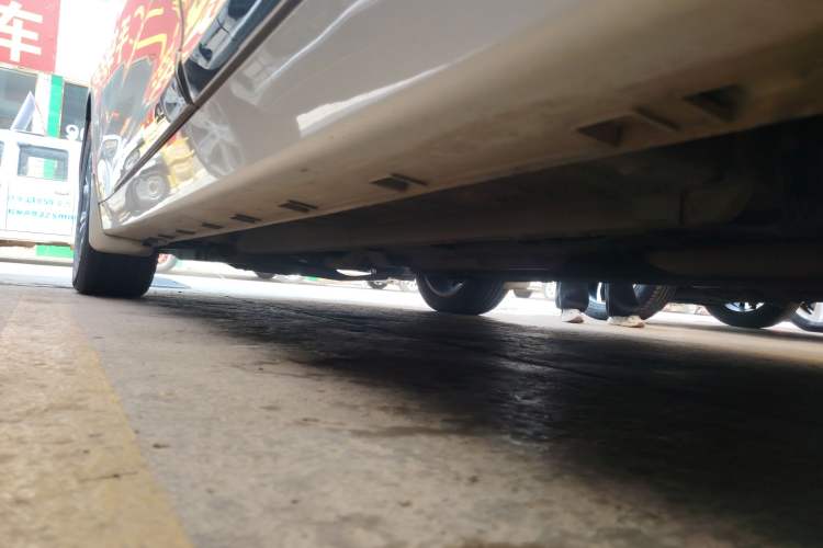 Used Geely Auto Emgrand GT 2017 2.4L Comfort Model Left Side Sill