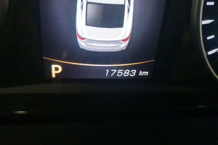 Used Geely Auto Emgrand GT 2017 2.4L Luxury Model Odometer Close Up