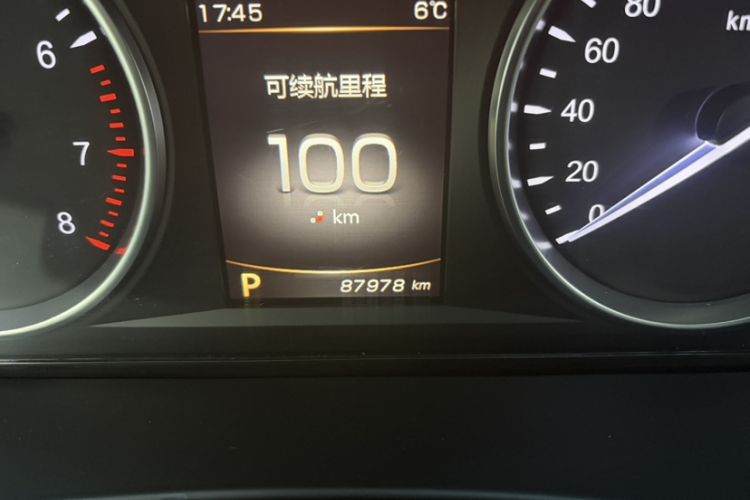 Used Geely Auto Emgrand GT 2017 1.8T Luxury Model Odometer Close Up