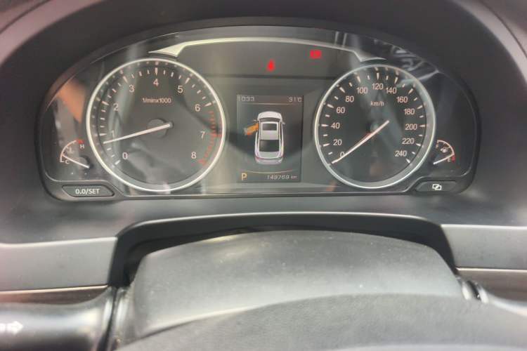 Used Geely Auto Emgrand GT 2017 1.8T Comfort Model Odometer Close Up