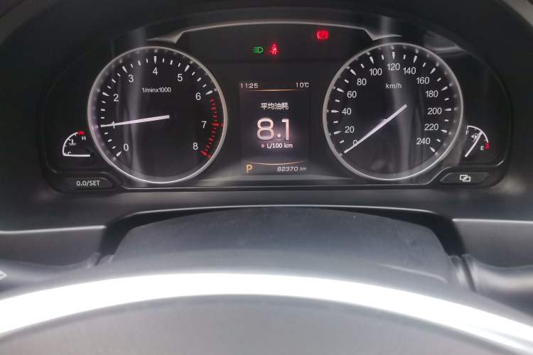 Used Geely Auto Emgrand GT 2017 2.4L Zunya Model Odometer Close Up