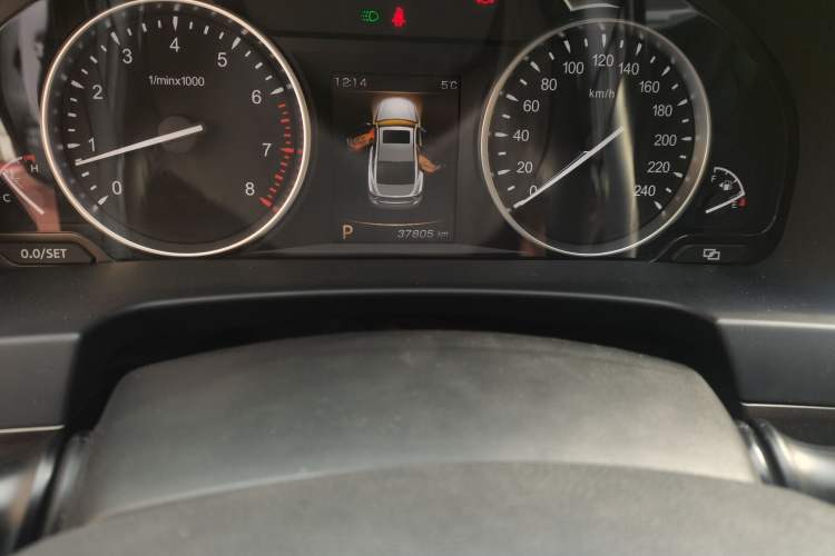 Used Geely Auto Emgrand GT 2017 2.4L Comfort Model Odometer Close Up