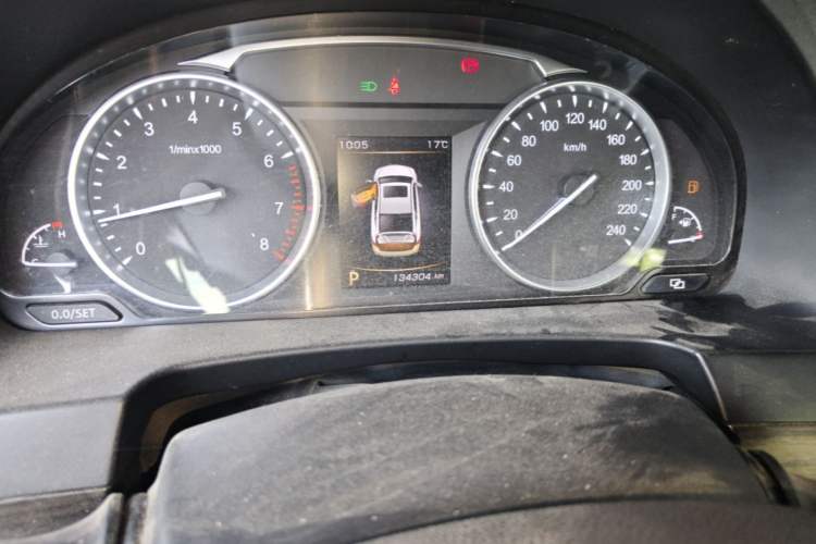 Used Geely Auto Emgrand GT 2017 2.4L Comfort Model Odometer Close Up
