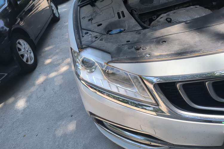 Used Geely Auto Emgrand GT 2017 2.4L Comfort Model Right Front Headlight