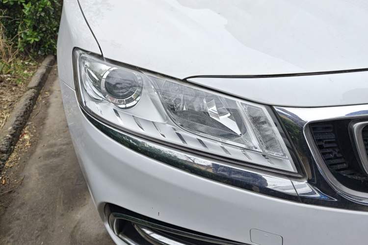 Used Geely Auto Emgrand GT 2017 1.8T Luxury Model Right Front Headlight