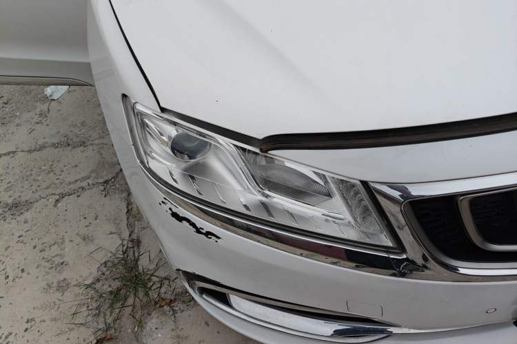 Used Geely Auto Emgrand GT 2017 1.8T Flagship 4G Edition Right Front Headlight