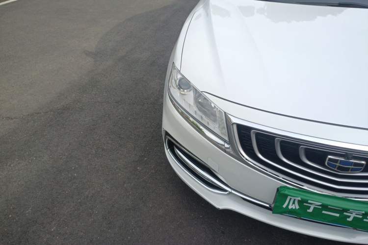 Used Geely Auto Emgrand GT 2017 1.8T Luxury Model Right Front Headlight