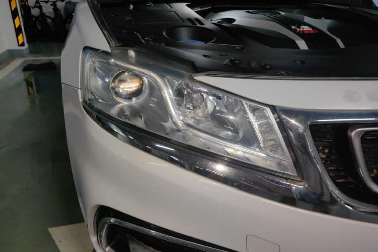 Used Geely Auto Emgrand GT 2017 1.8T Luxury Model Right Front Headlight