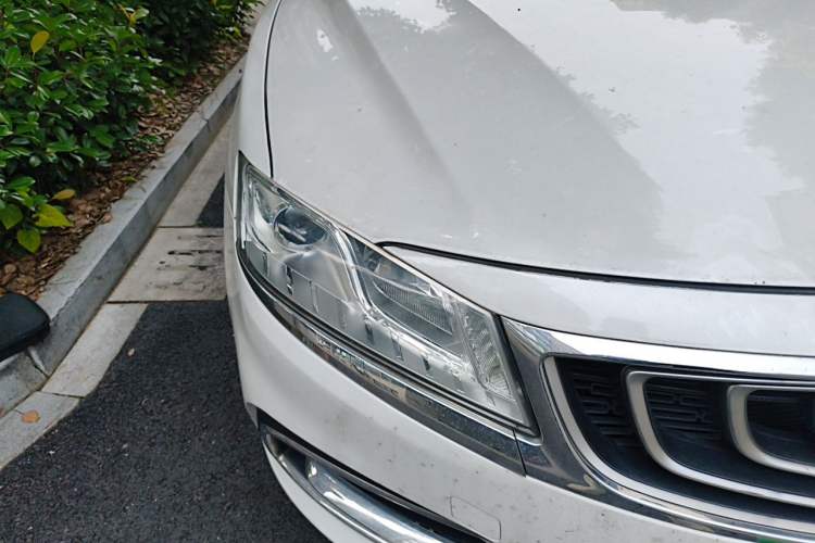 Used Geely Auto Emgrand GT 2017 1.8T Luxury Model Right Front Headlight
