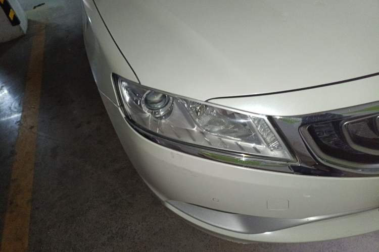 Used Geely Auto Emgrand GT 2017 1.8T Comfort Model Right Front Headlight