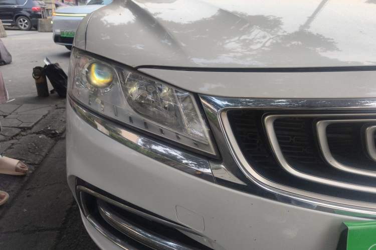 Used Geely Auto Emgrand GT 2017 1.8T Luxury Model Right Front Headlight