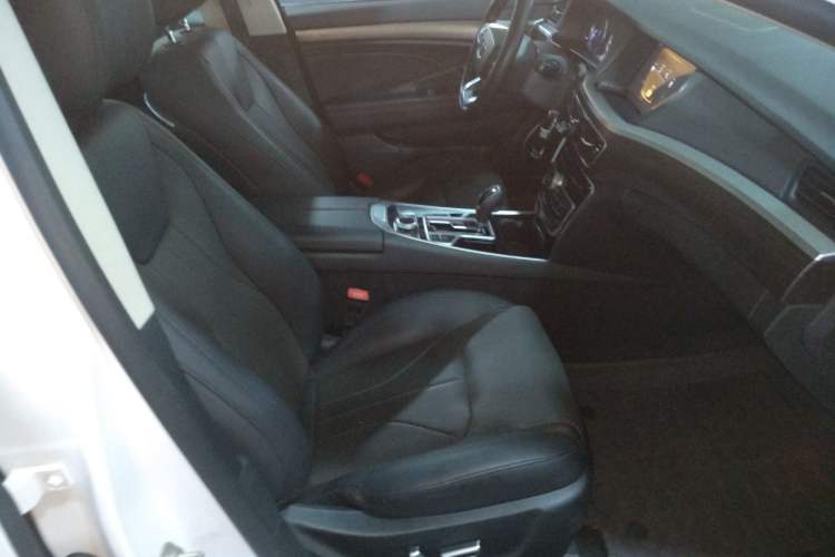 Used Geely Auto Emgrand GT 2017 1.8T Luxury Model Right Front Seat