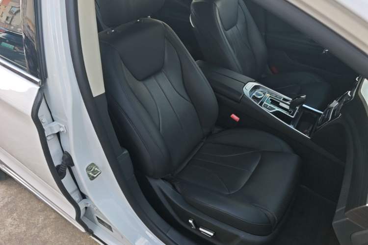 Used Geely Auto Emgrand GT 2017 1.8T Flagship 4G Edition Right Front Seat