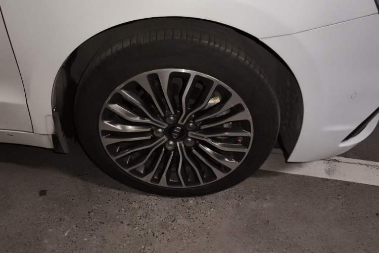 Used Geely Auto Emgrand GT 2017 1.8T Flagship 4G Edition Right Front Wheel Hub