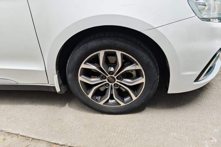 Used Geely Auto Emgrand GT 2017 2.4L Zunya Model Right Front Wheel Hub