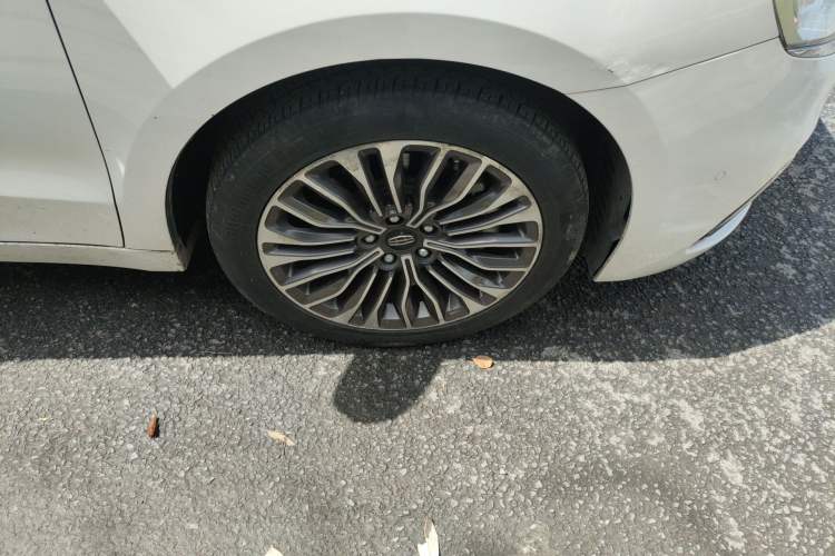 Used Geely Auto Emgrand GT 2017 1.8T Flagship 4G Edition Right Front Wheel Hub