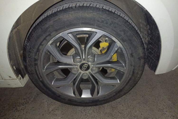 Used Geely Auto Emgrand GT 2017 1.8T Comfort Model Right Front Wheel Hub